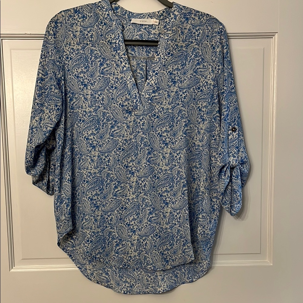 Cute Cream Paisley Top by Lush